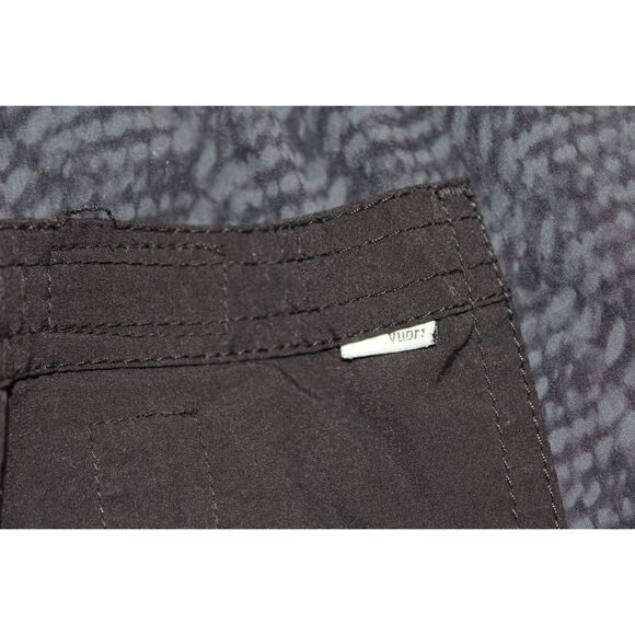 Vuori men's kore shorts gray and black size small no drawstring - Picture 6 of 7